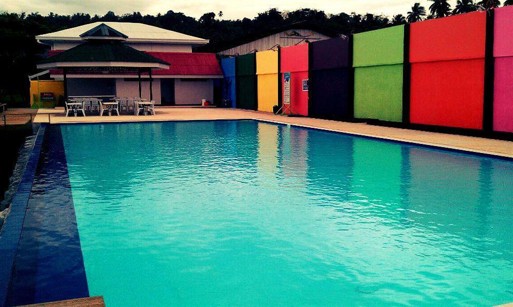 Camp Holiday Resort & Recreation Area Samal Exterior photo