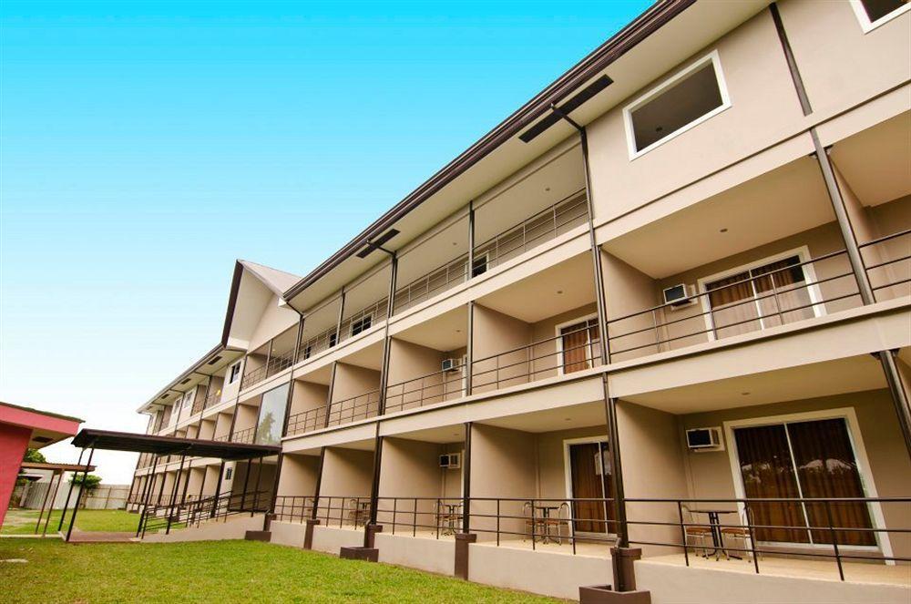 Camp Holiday Resort & Recreation Area Samal Exterior photo