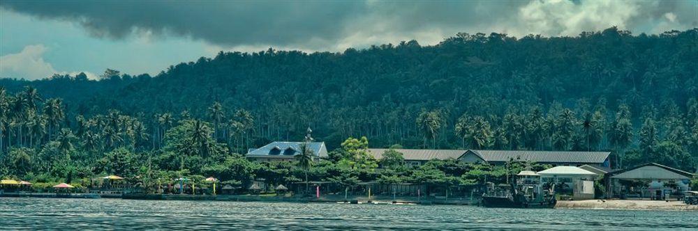 Camp Holiday Resort & Recreation Area Samal Exterior photo